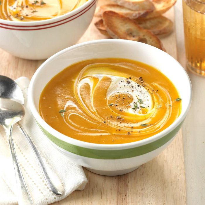 Butternut soups croutons leek flavorthemoments cozier velvety